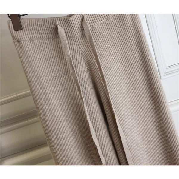 Luxe cashmere blend wide-leg pants for women, featuring a high waist, soft fabric, and comfortable elastic waistband.