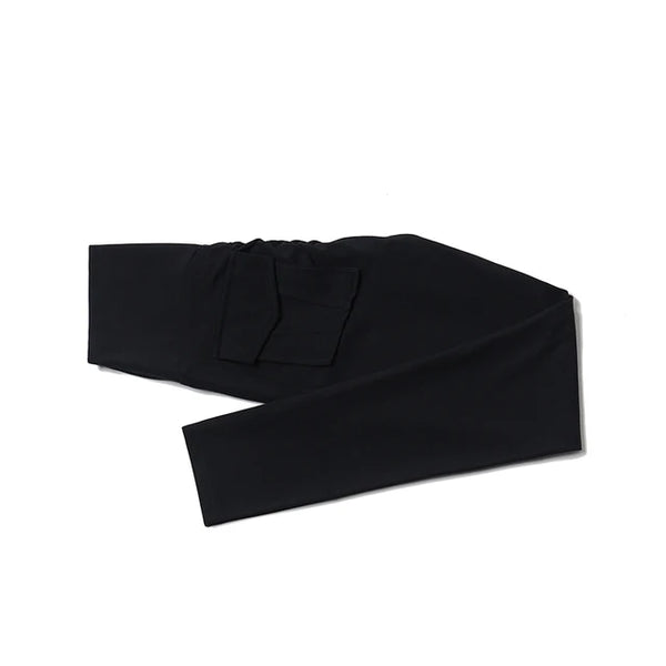 Blue high-waist yoga pants, made from quick-dry and anti-wrinkle fabric.