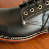 Full-grain leather insole of the stylish men's boots.