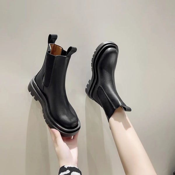 Chic Chelsea boots for women with thick sole, slip-on design, and durable rubber outsole, perfect for spring and autumn wear.