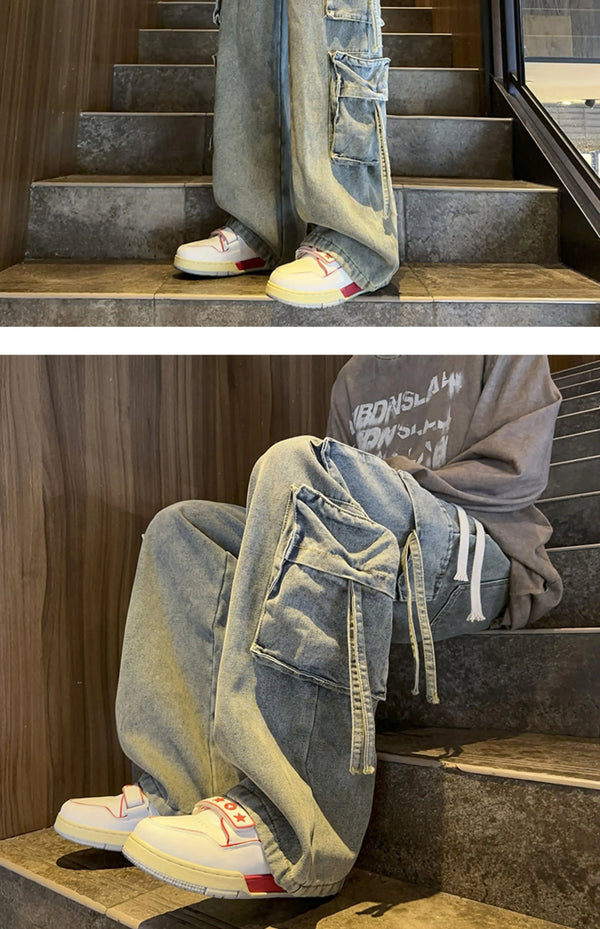 Men's wide-leg jeans in light wash, ideal for all-season wear.