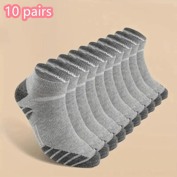 Durable Sprint Free socks in white, crafted to withstand frequent washing and wear for long-lasting use.