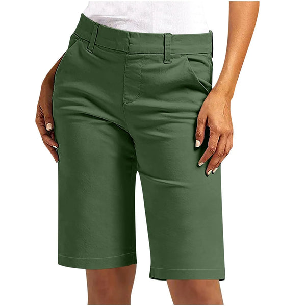 High-waisted shorts featuring cargo pockets and classic straight leg design