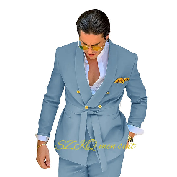 Elegant men's wedding suit featuring a double-breasted jacket and matching trousers, crafted from high-quality wool.