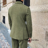 Elegant men’s 2-piece double-breasted suit set in premium polyester for autumn and winter business attire and formal events.