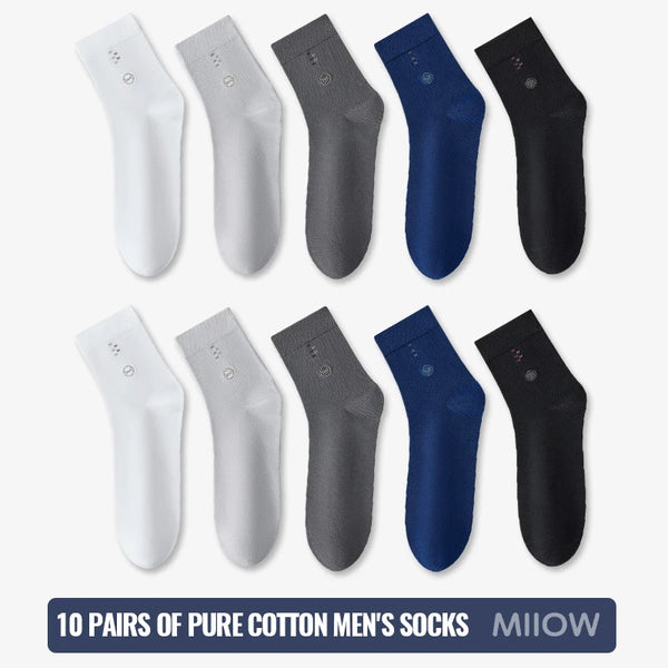 Seamless Comfort Socks in bright yellow, designed for a cheerful step.