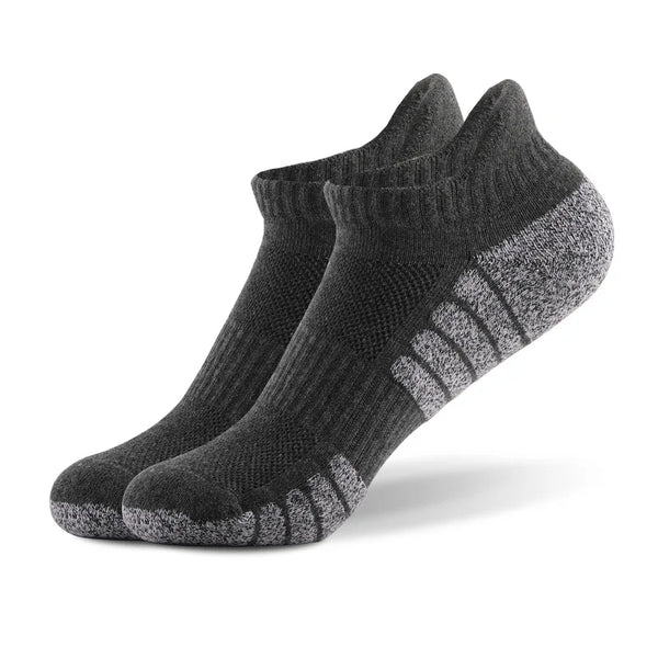 Integrated mesh zones in running socks, enhancing breathability and keeping feet fresh.