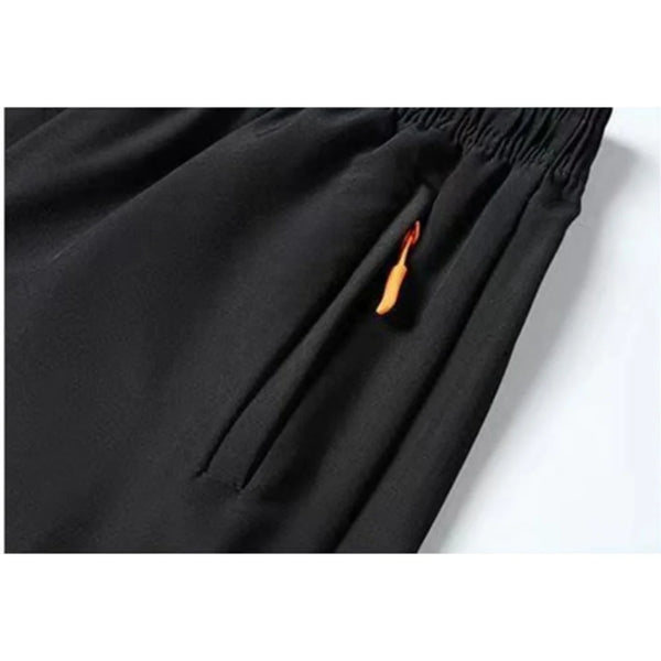 Men's summer shorts with functional zipper pocket for phone and keys