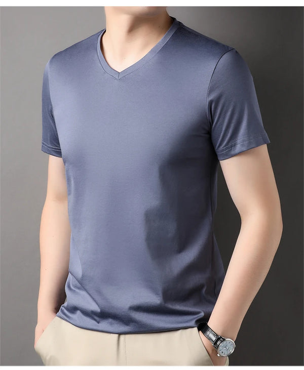 Men's silk whisper v-neck in solid pattern