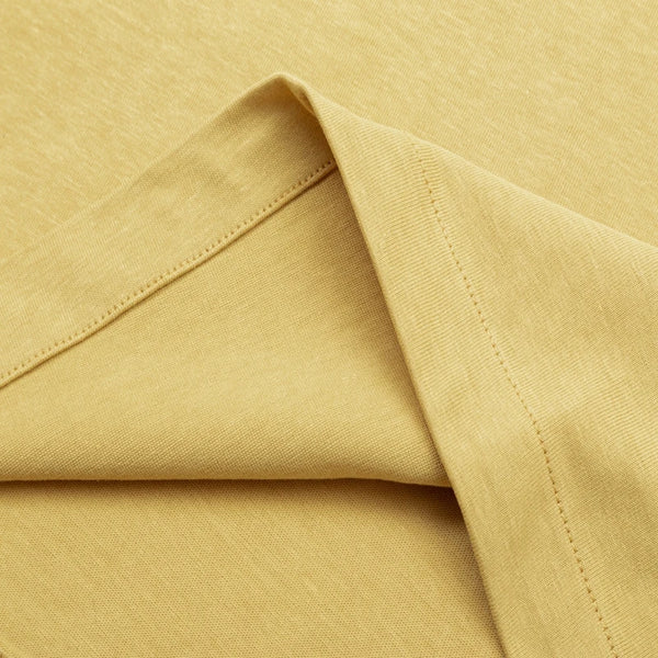 Trendy men's streetwear t-shirt with graphic print, breathable cotton, relaxed fit, classic O-neck, and short sleeves.