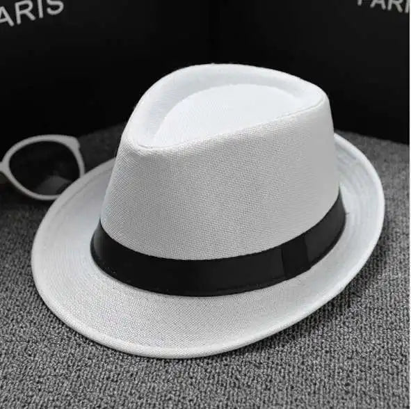 Men's fedora in a classic design, perfect for the modern maverick.