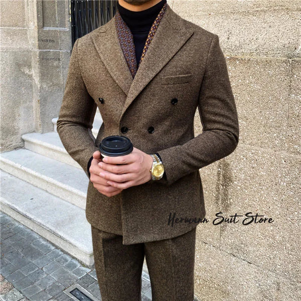 Elegant men’s 2-piece double-breasted suit set in premium polyester for autumn and winter business and formal wear.