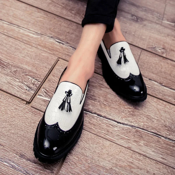 Stylish round toe black loafers, crafted from high-quality Italian leather.