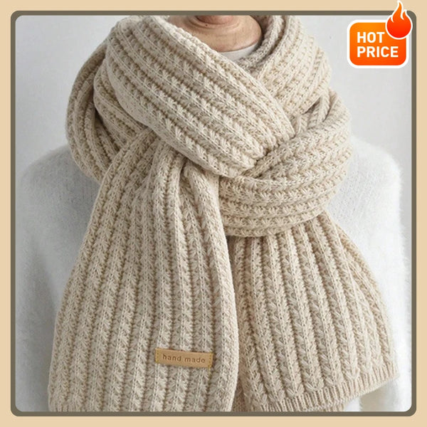 Unisex chunky knit cashmere-blend winter scarf in solid color, perfect for cold weather.