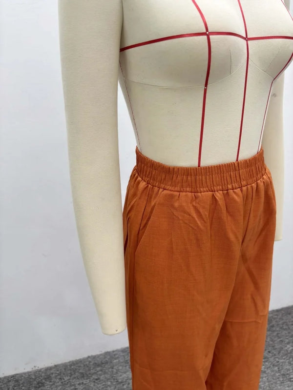 Detail of the stitching on the Chic Command Set, emphasizing its durable design.