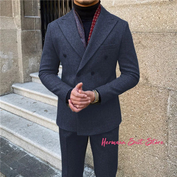 Elegant men’s 2-piece double-breasted suit set in premium polyester for autumn and winter business attire and formal events.