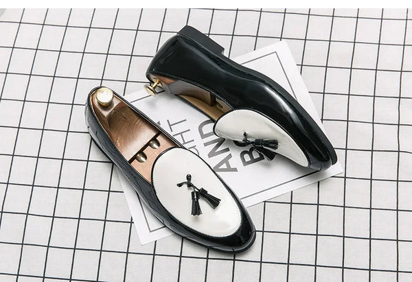 Elegant wedding shoes for men, featuring a sleek Italian leather design.