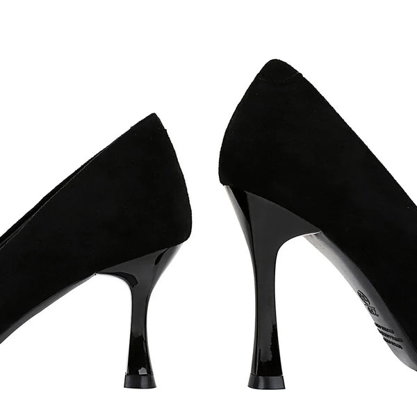 Fashion heels with a refined appearance for confident wear.