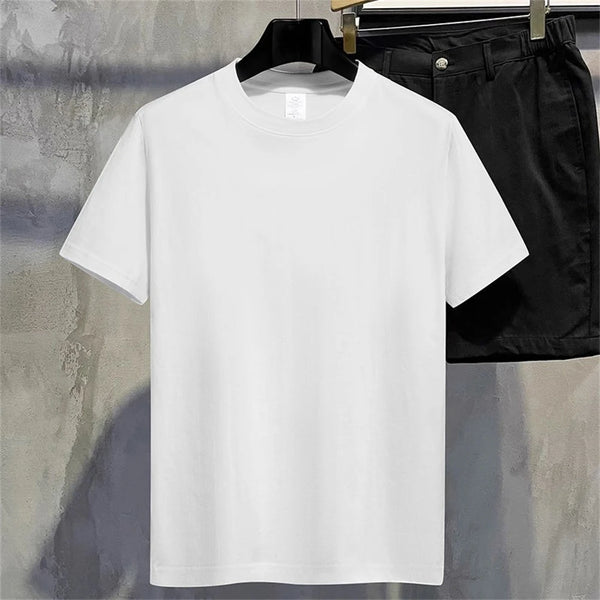 Classic cotton tee for men and women in solid color, breathable, moisture-wicking, perfect for casual wear and summer.