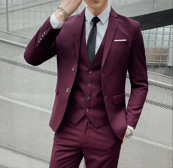 Close-up of the blazer's lapel on the elegant men's 3-piece suit.