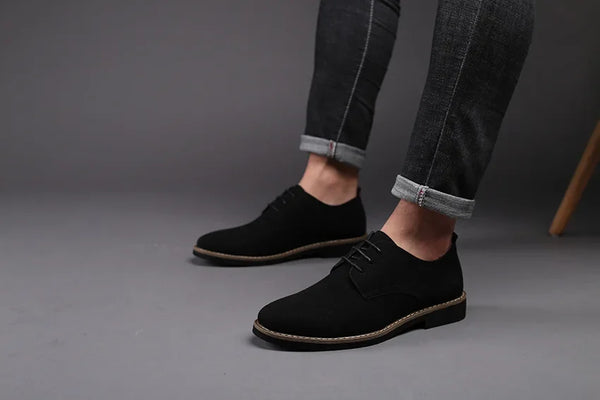 Elegant footwear for men in high-quality PU leather.