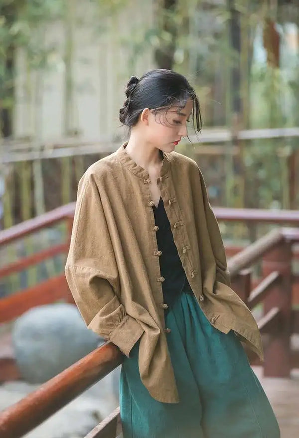 Breathable stand collar coat in natural cotton-linen for spring and fall layering