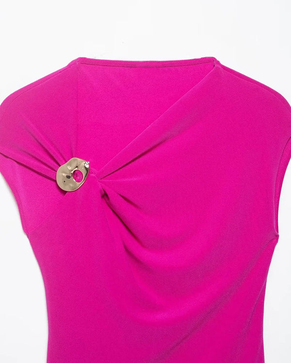 Flattering turtleneck top with vertical pleating that elongates silhouette in regular fit design