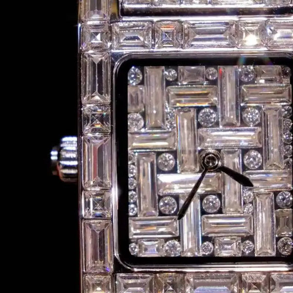 ZOCA Luxury Women's Quartz Watch with sapphire crystal dial and stainless steel band