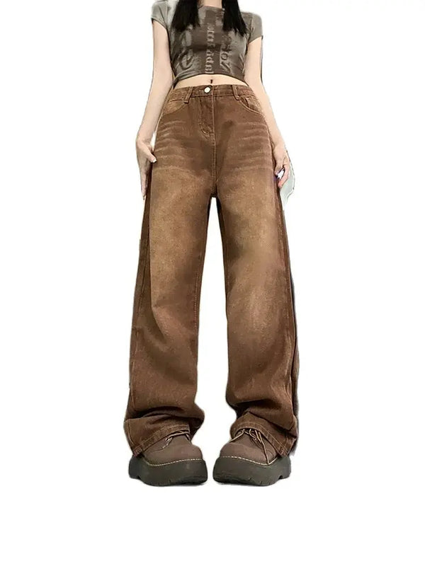 Vintage high-waist wide-leg jeans for women in light wash, featuring a button-fly closure and retro '90s style.