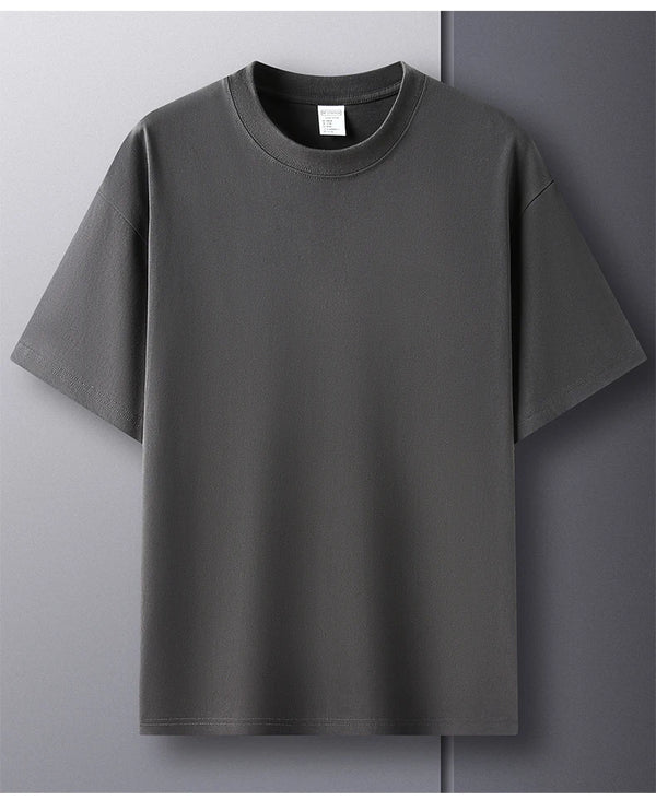 Essential men's cotton shirt in versatile solid pattern