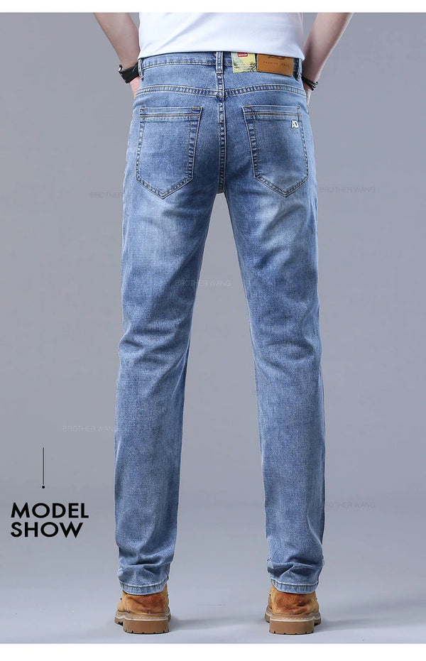 Medium-weight denim jeans for transitional seasons