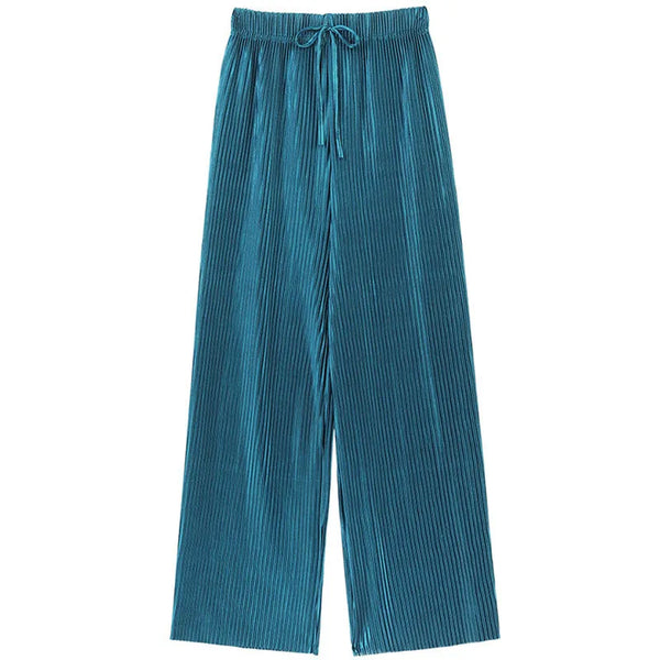 Chic wide leg summer pants for women in ice silk, pleated design, perfect for casual outings and warm weather comfort.