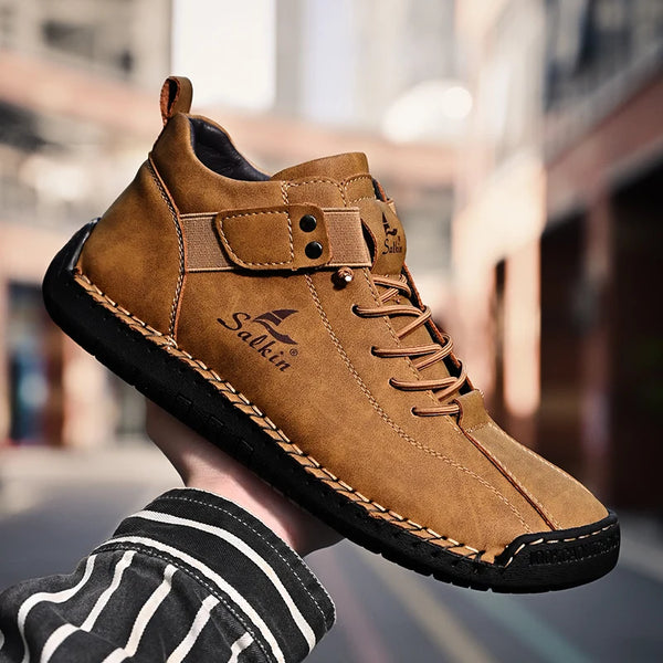 Breathable men's boots with artisan quality construction