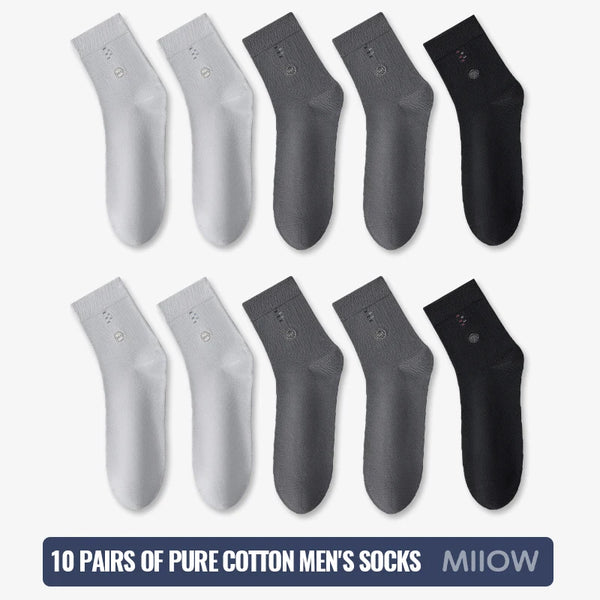 Seamless Comfort Socks in vibrant red, perfect for adding a pop of color.