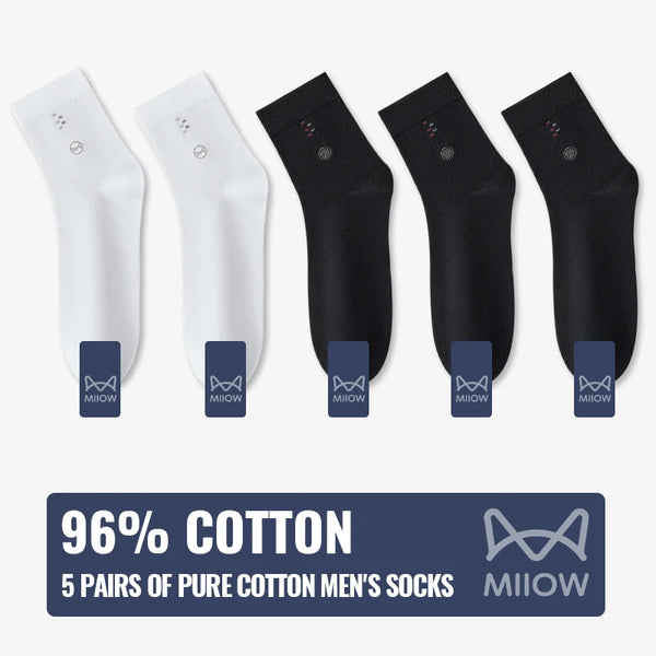 Detail of Seamless Comfort Socks highlighting soft, plush cotton material.