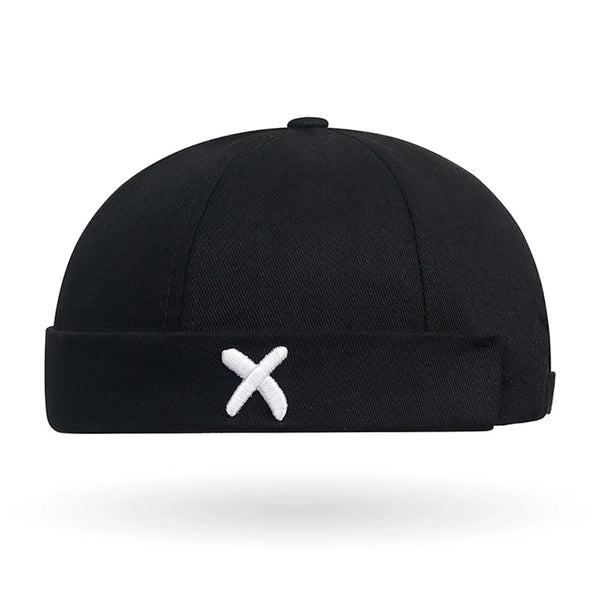 Streetwear docker cap with vintage skullcap design in solid black