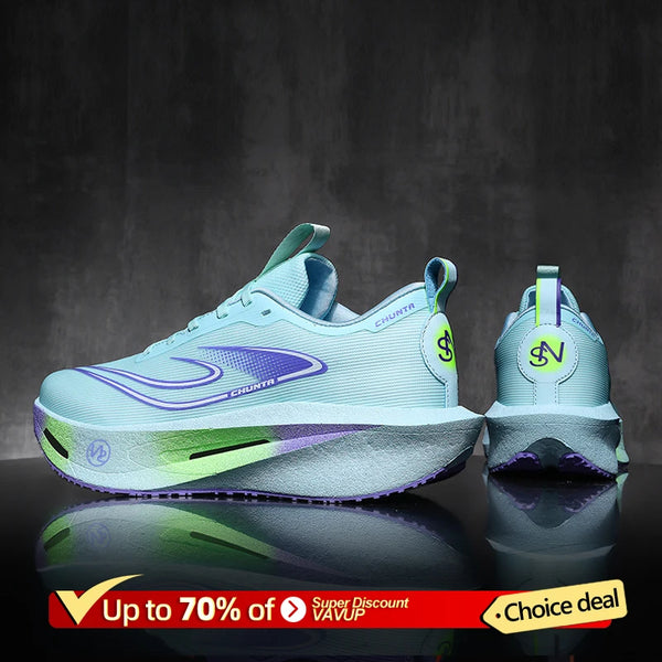 Versatile men's shoes with superior ventilation and sweat-absorbent footbed