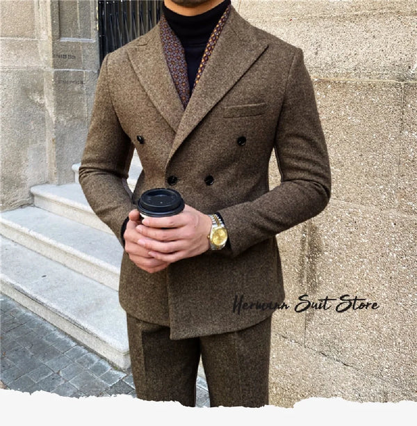Elegant men’s 2-piece double-breasted suit set in premium polyester for autumn and winter business and formal occasions.
