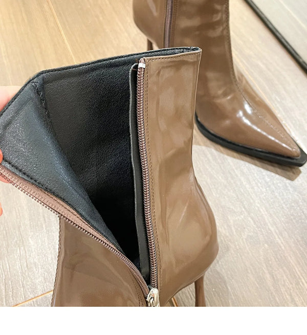 Chic women's ankle boots with zipper, high heel, pointed toe, perfect for autumn and winter fashion, made of PU leather.