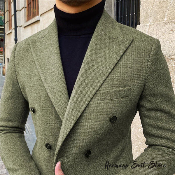Elegant men’s 2-piece double-breasted suit set in premium polyester for autumn and winter business attire and formal events.