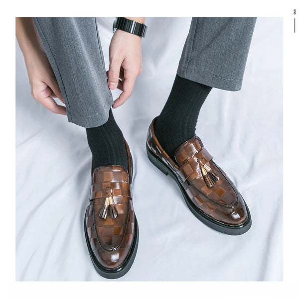 Stylish and comfortable men's oxfords for any formal attire.