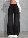 Chic high-waist straight jeans with comfort fit, featuring practical pockets and medium stretch for everyday style.