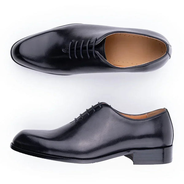 Premium Oxford lace-up dress shoes in black leather with all-day comfort design