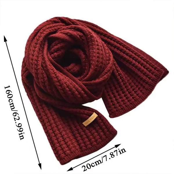 Men's and women's chunky knit scarf, ideal for office and outdoor wear.