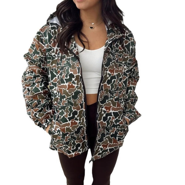 Women's Camouflage Long-Sleeve Zip-Up Rain Jacket with 3D Pattern in Camouflage Print