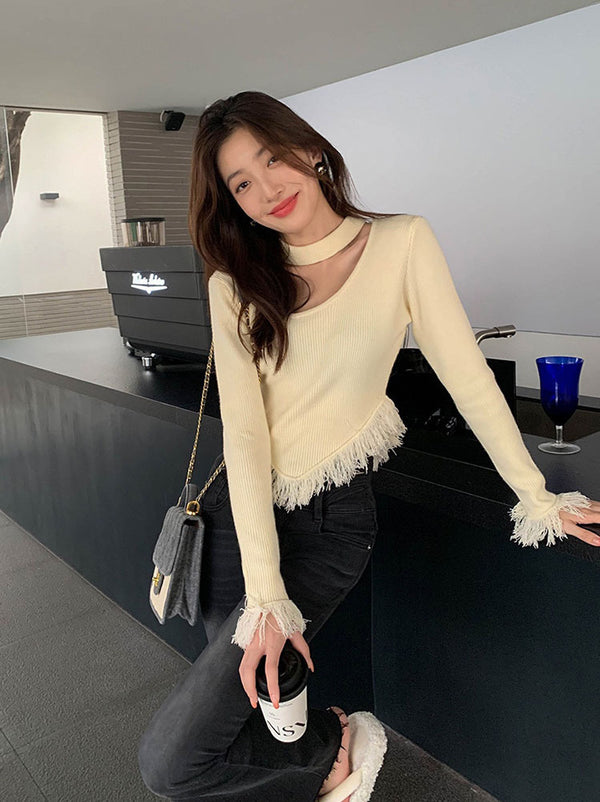 Women's Slim-Fit Halter Tassel Sweater in White - Winter Fashion Essential - Free Size Viscose Pullover with Modern Flair