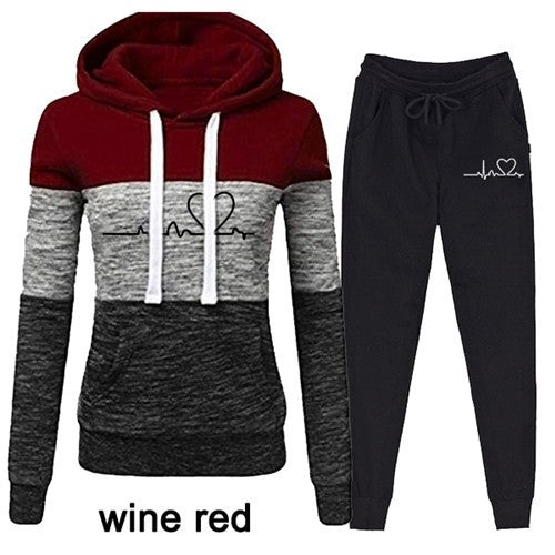 Trendy Women's Two-Piece Tracksuit Set with Cozy Hoodie for Casual Wear