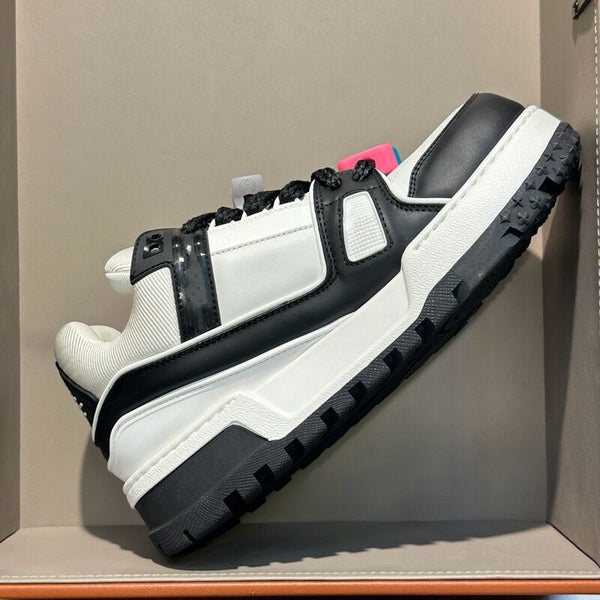 Unisex Casual Sports Shoes with Thick Soles and Waterproof Design