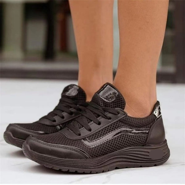 Women's Lace-Up Low-Top Sport Shoes in White, Black & Pink