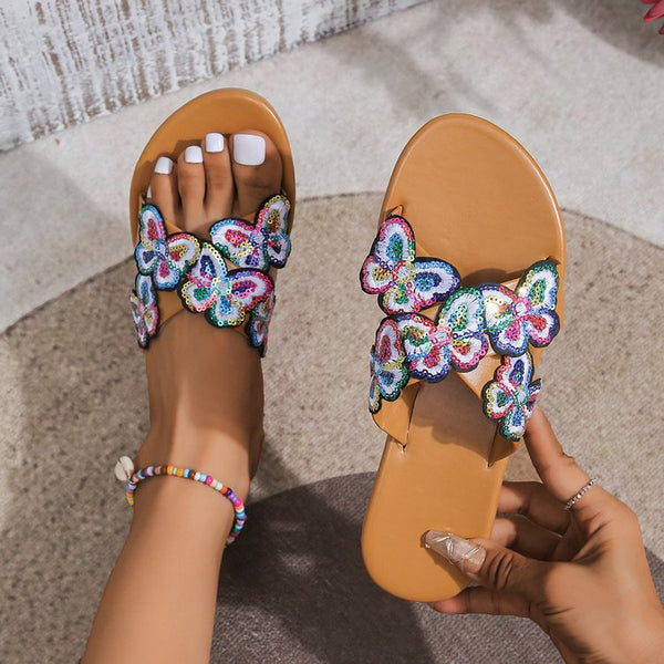 Butterfly Embossed Plus-Size Beach Sandals with Rubber Soles